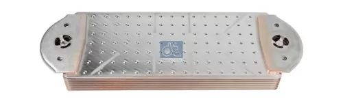 DT Spare Parts Oil Cooler, engine oil (2.11472)
