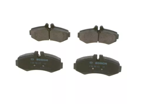 BOSCH Brake Pad Set, disc brake (0986494013)